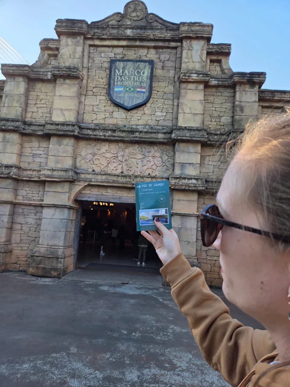 Post de cliente da Exploralia usando o guia na viagem